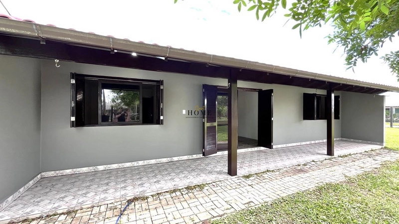 Casa à venda com 2 terrenos: 2ª foto da galeria de imagens do imóvel