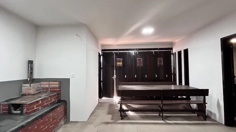 Casa à venda com 2 terrenos: 6ª foto da galeria de imagens do imóvel