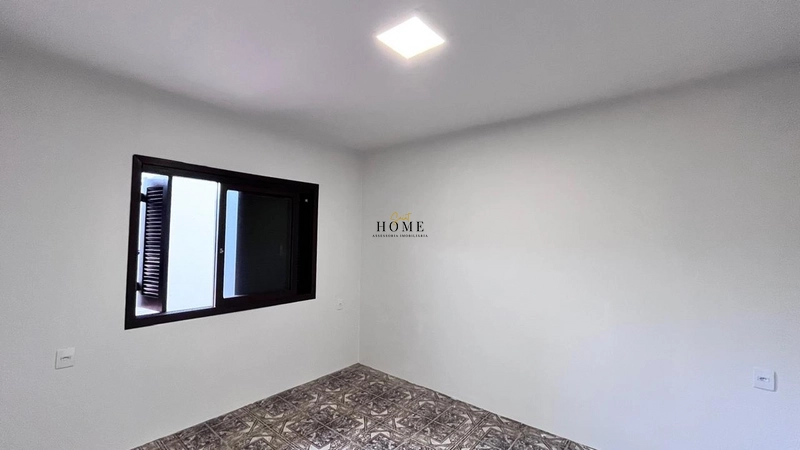 Casa à venda com 2 terrenos: 5ª foto da galeria de imagens do imóvel