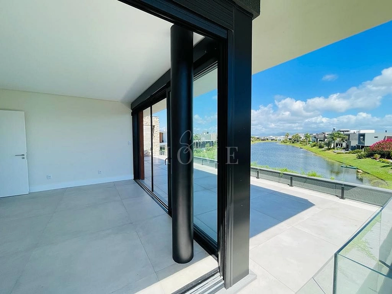 Casa à venda: 6ª foto da galeria de imagens do imóvel