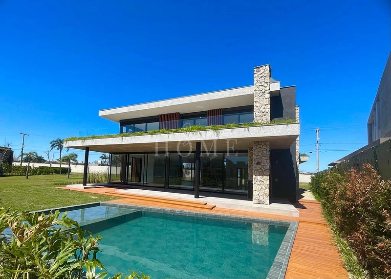 Casa à venda: 2ª foto da galeria de imagens do imóvel