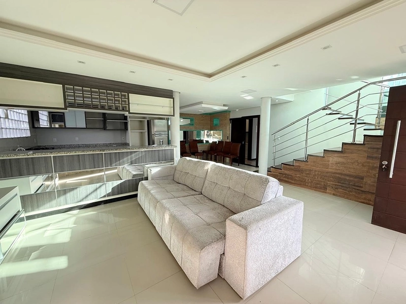 🏡 CASA DE ALTO PADRÃO À VENDA EM IMBÉ – CONFORTO, LAZER E SOFISTICAÇÃO!: 3ª foto da galeria de imagens do imóvel