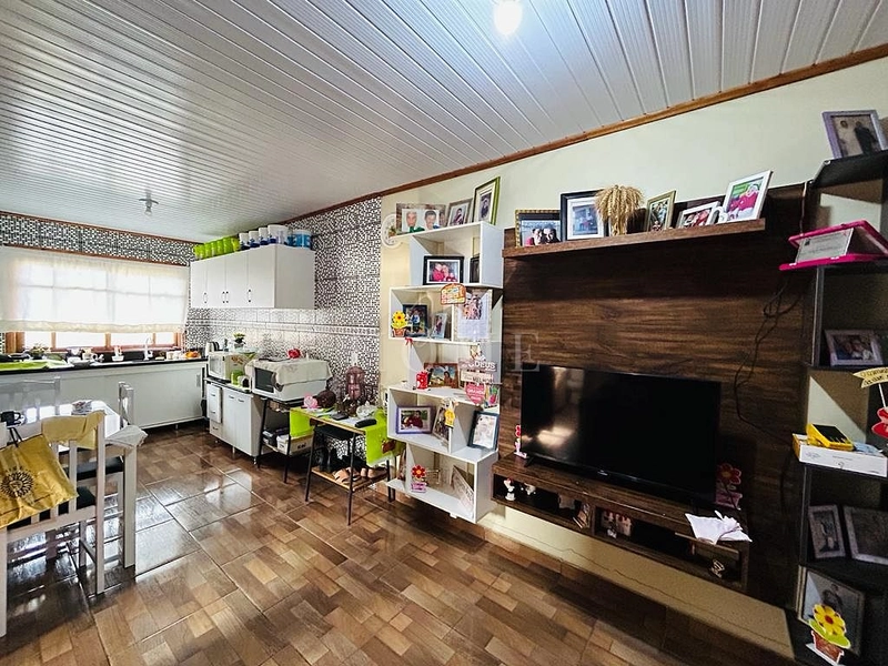 Casa à venda: 2ª foto da galeria de imagens do imóvel