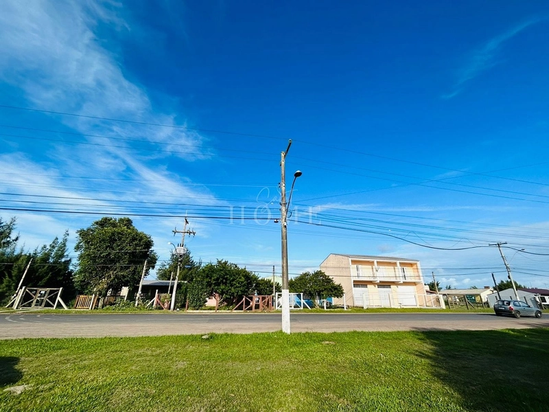 Terreno à venda: 3ª foto da galeria de imagens do imóvel