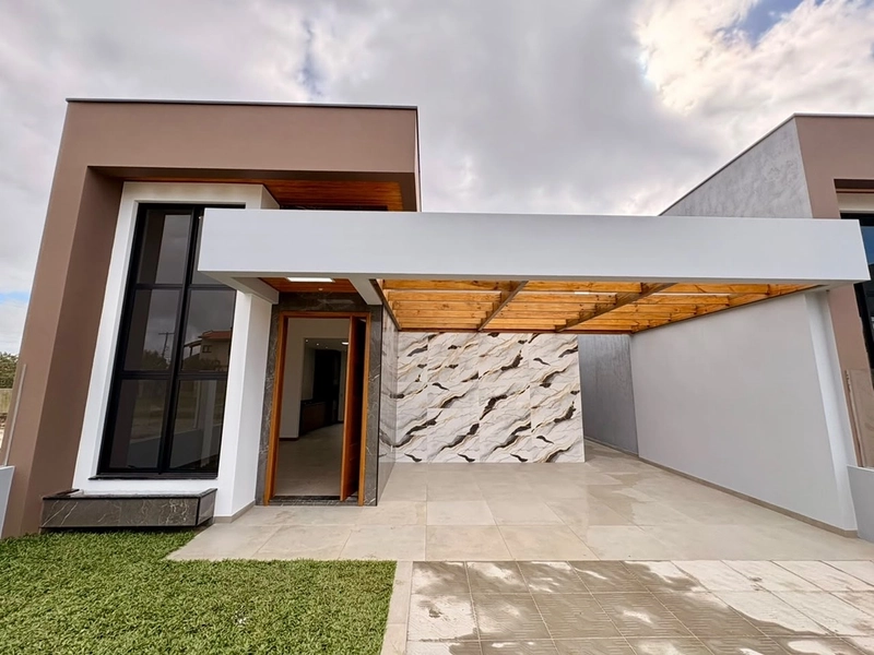 Casa à venda no centro de Imbé: 2ª foto da galeria de imagens do imóvel