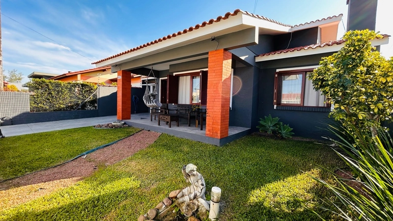 Casa em Capão da Canoa: 2ª foto da galeria de imagens do imóvel