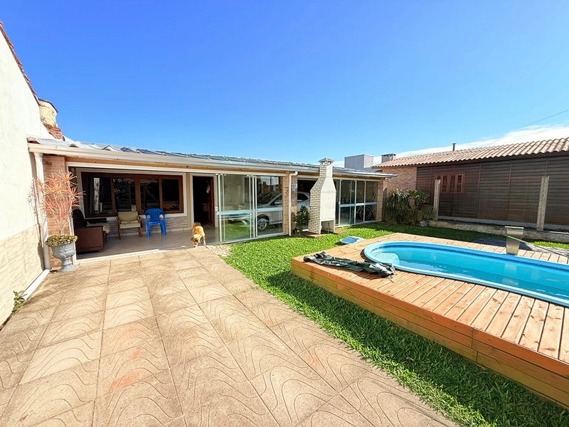 🏡 CASA À VENDA EM IMBÉ – BALNEÁRIO ALBATROZ 🌊☀️: 2ª foto da galeria de imagens do imóvel