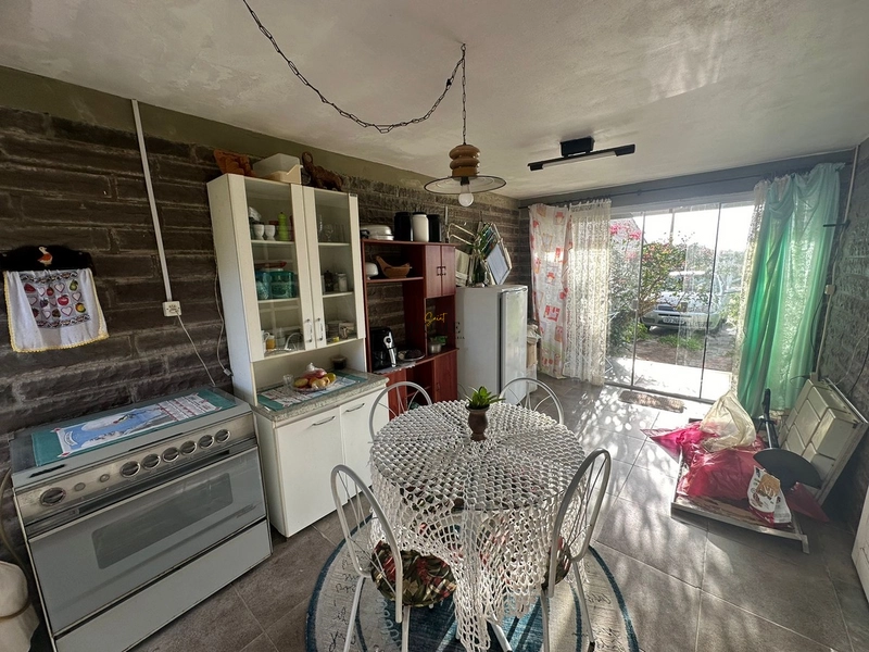 Casa em Mariluz em pedra: 3ª foto da galeria de imagens do imóvel