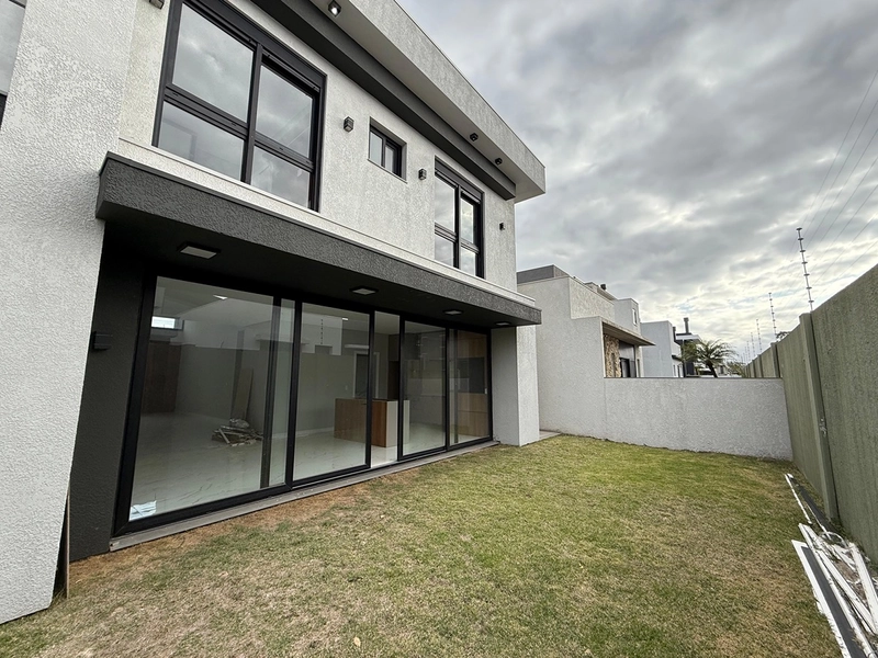 Casa à venda no Sunset: 3ª foto da galeria de imagens do imóvel