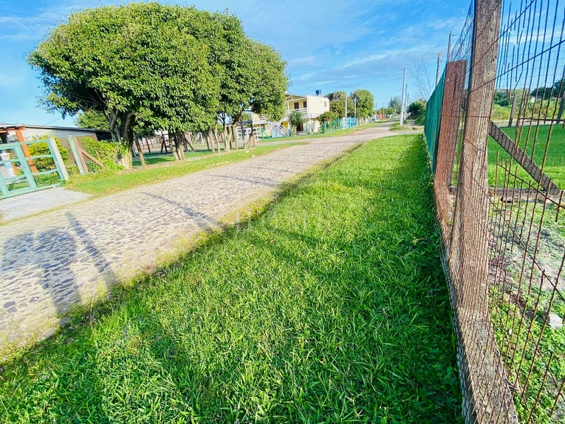 Terreno à venda: 3ª foto da galeria de imagens do imóvel