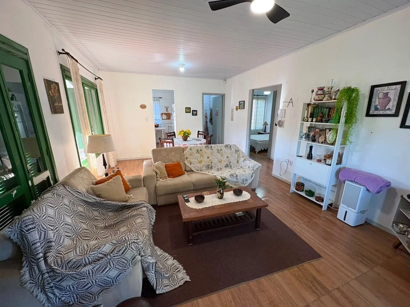 Casa à venda em Mariluz : 3ª foto da galeria de imagens do imóvel