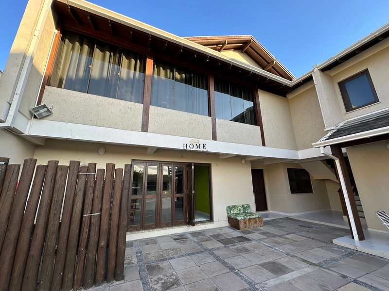Apartamento à venda próximo ao mar: 1ª foto da galeria de imagens do imóvel