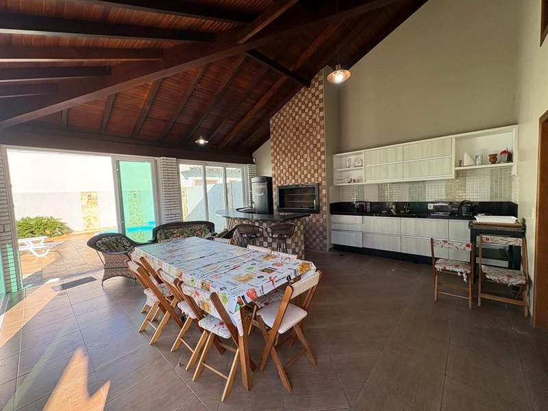 Casa em Albatroz: 16ª foto da galeria de imagens do imóvel