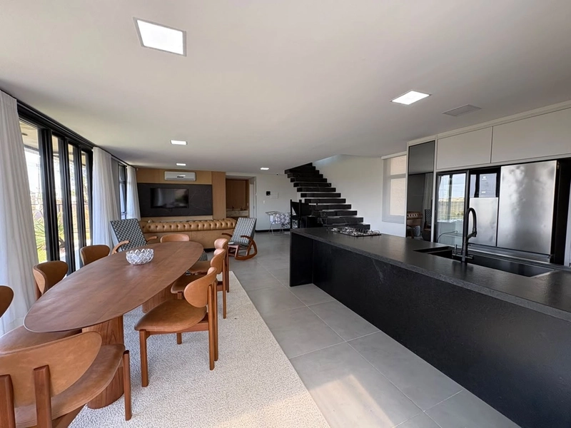 Casa de alto padrão à venda em Imbé: 2ª foto da galeria de imagens do imóvel