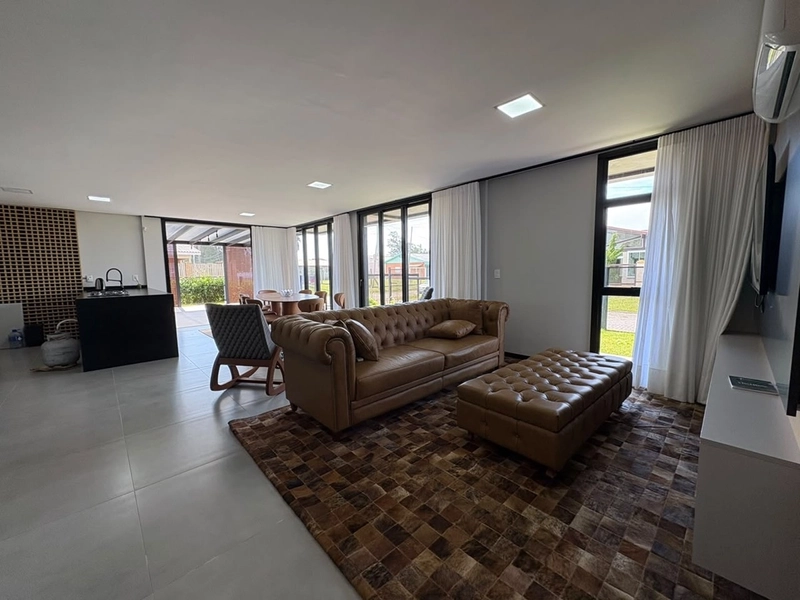 Casa de alto padrão à venda em Imbé: 3ª foto da galeria de imagens do imóvel