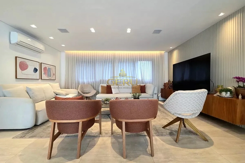 Apartamento de Luxo em Moema: 158m², 3 Suítes com Sauna Privativa e Varanda Gourmet: 12ª foto da galeria de imagens do imóvel
