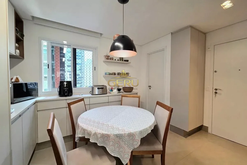 Apartamento de Luxo em Moema: 158m², 3 Suítes com Sauna Privativa e Varanda Gourmet: 20ª foto da galeria de imagens do imóvel