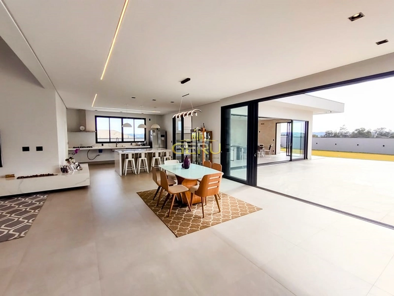 CASA DE ALTÍSSIMO PADRÃO À VENDA NO CONDOMÍNIO TERRA CAXAMBU — JUNDIAÍ: 39ª foto da galeria de imagens do imóvel