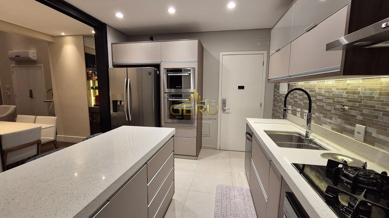 Apartamento de Alto Padrão à Venda no Grand Garden Jundiaí | 189m² | 4 Suítes | 4 Vagas | Hall Privativo: 9ª foto da galeria de imagens do imóvel