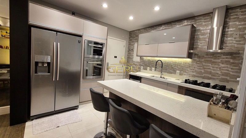 Apartamento de Alto Padrão à Venda no Grand Garden Jundiaí | 189m² | 4 Suítes | 4 Vagas | Hall Privativo: 8ª foto da galeria de imagens do imóvel
