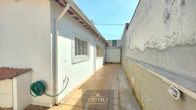 CASA AMPLA COM POTENCIAL COMERCIAL À VENDA NO VIANELO — JUNDIAÍ/SP: 2ª foto da galeria de imagens do imóvel