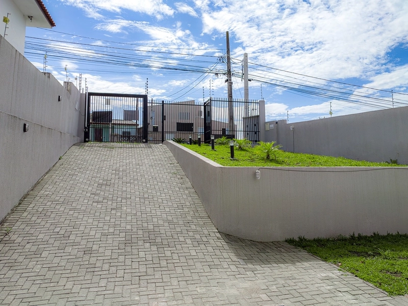 Sobrado em Condomínio no Tingui, com 3 dormitórios, por R$ 668.000,00 : 4ª foto da galeria de imagens do imóvel