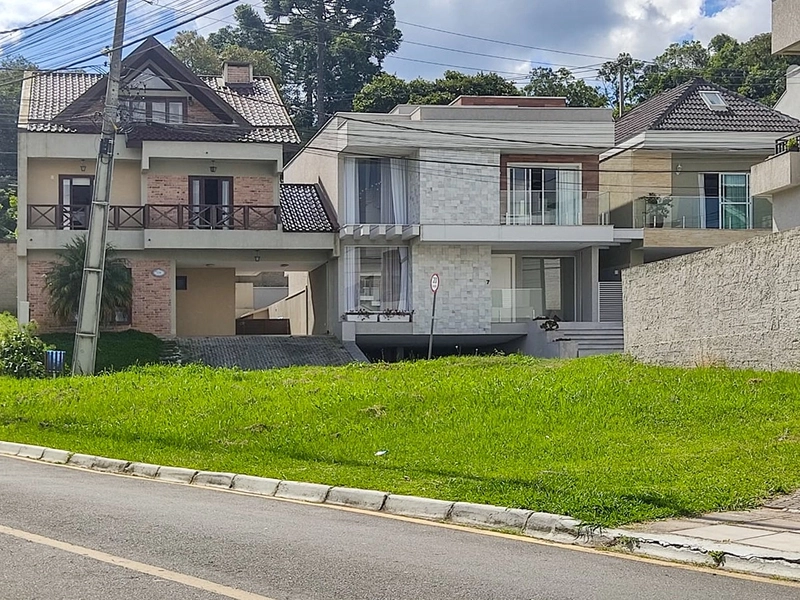 Terreno em Condomínio Fechado com Projeto Aprovado de Alto Padrão : 2ª foto da galeria de imagens do imóvel