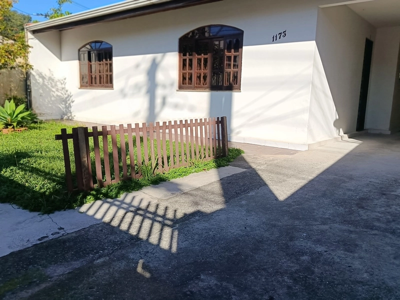 Casa Térrea com 3 Quartos para Locação – Bairro Portão: 12ª foto da galeria de imagens do imóvel