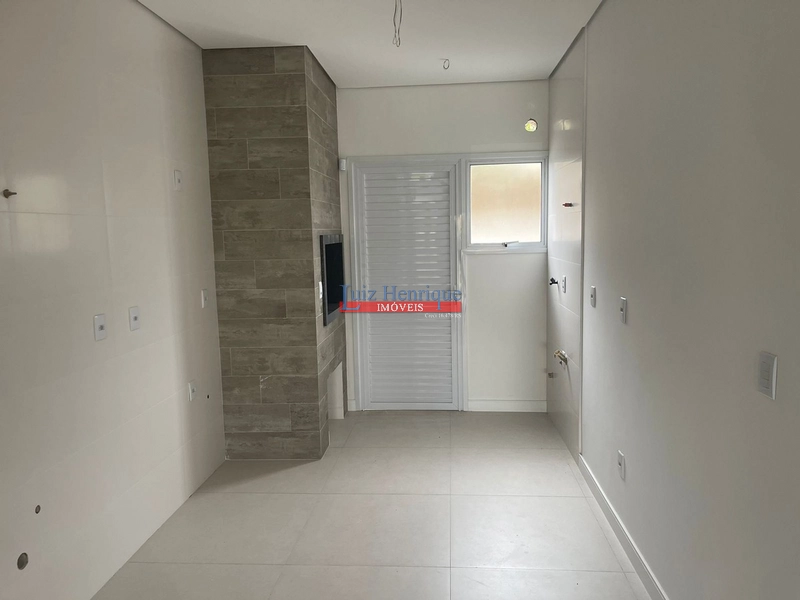 Novo e bem pertinho do mar.: 5ª foto da galeria de imagens do imóvel