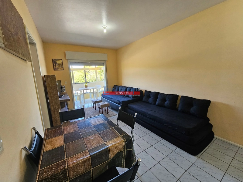 Segundo piso e de frente: 8ª foto da galeria de imagens do imóvel