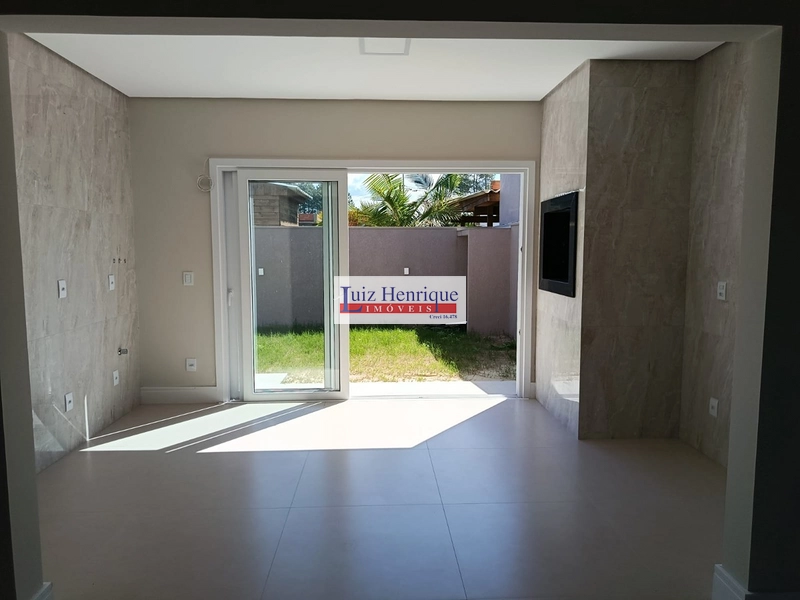 Casa novíssima em bairro nobre.: 10ª foto da galeria de imagens do imóvel