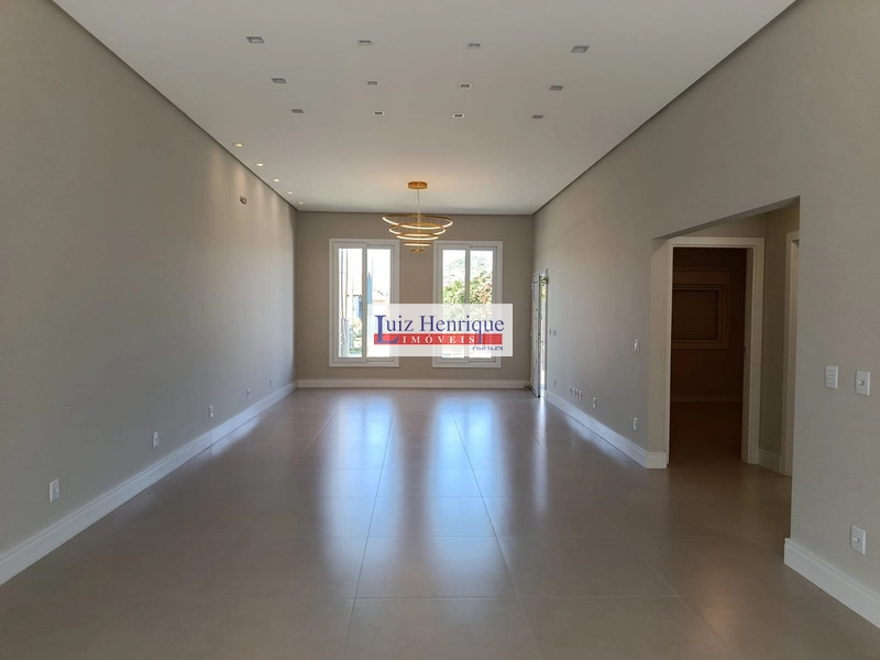 Casa novíssima em bairro nobre.: 9ª foto da galeria de imagens do imóvel