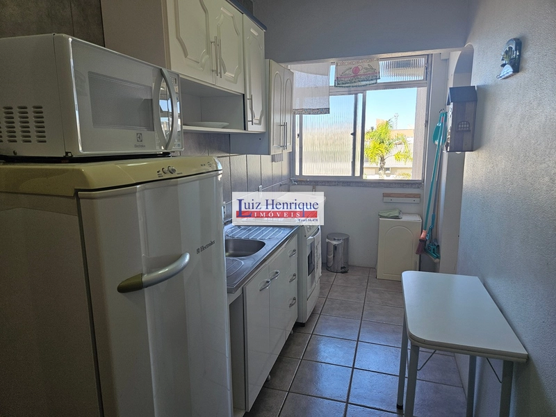 Pertinho do mar e junto ao comércio local.: 14ª foto da galeria de imagens do imóvel