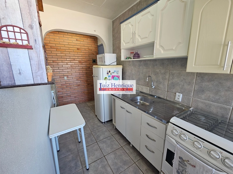 Pertinho do mar e junto ao comércio local.: 15ª foto da galeria de imagens do imóvel