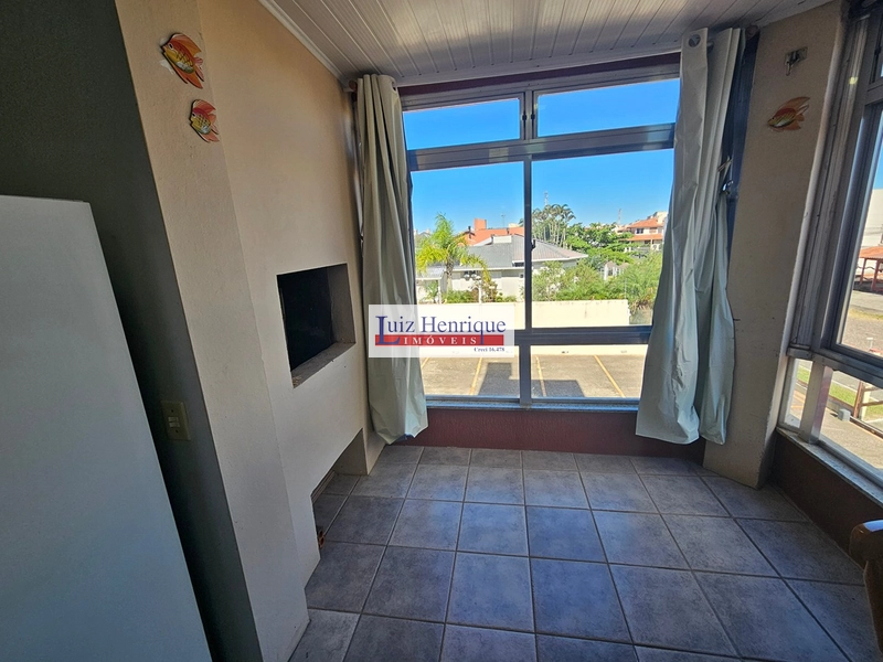 Pertinho do mar e junto ao comércio local.: 8ª foto da galeria de imagens do imóvel