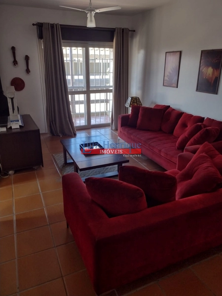 Térreo e quase beira mar.: 1ª foto da galeria de imagens do imóvel