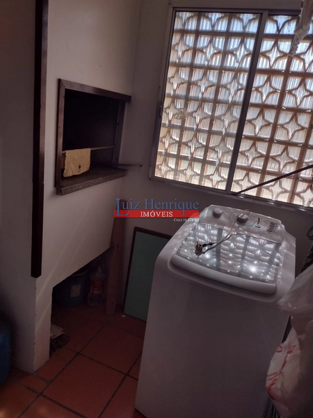 Térreo e quase beira mar.: 6ª foto da galeria de imagens do imóvel