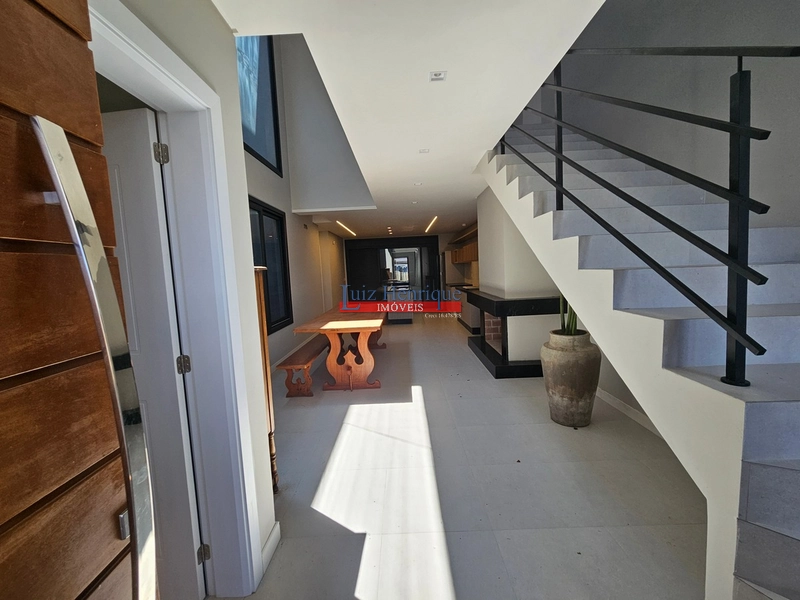 Lindíssimo sobradão.: 6ª foto da galeria de imagens do imóvel