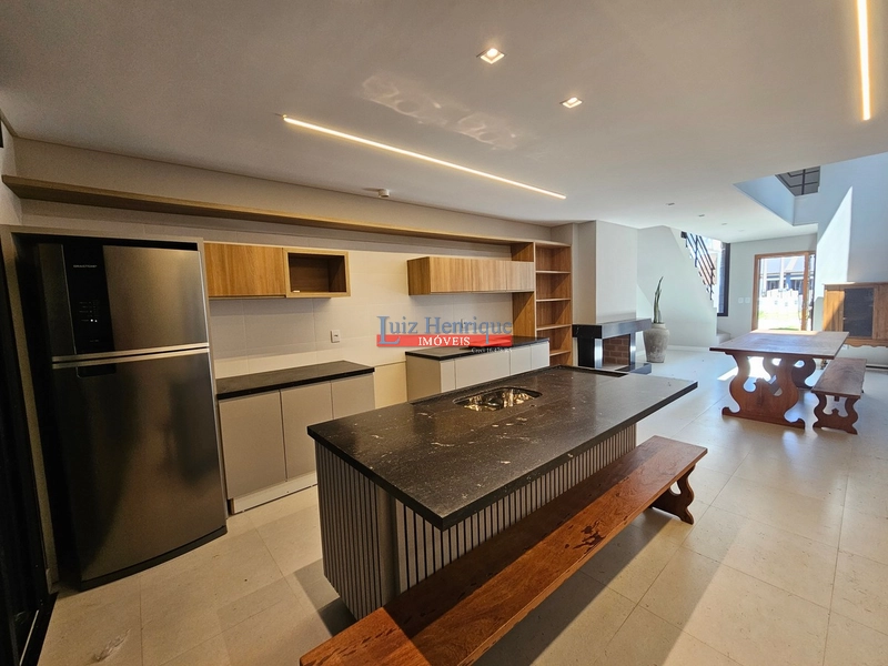 Lindíssimo sobradão.: 15ª foto da galeria de imagens do imóvel