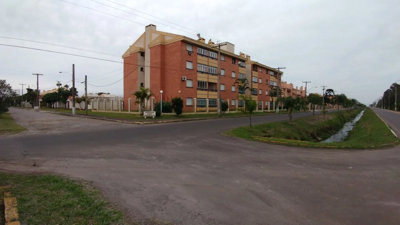 Segundo piso e de frente.: 2ª foto da galeria de imagens do imóvel