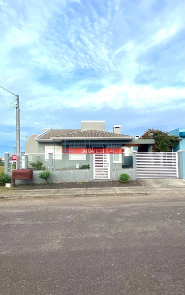 Linda e bem localizada: 1ª foto da galeria de imagens do imóvel