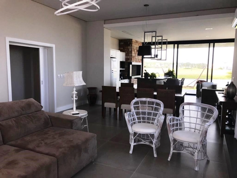 Lindíssima casa alto padrão.: 6ª foto da galeria de imagens do imóvel