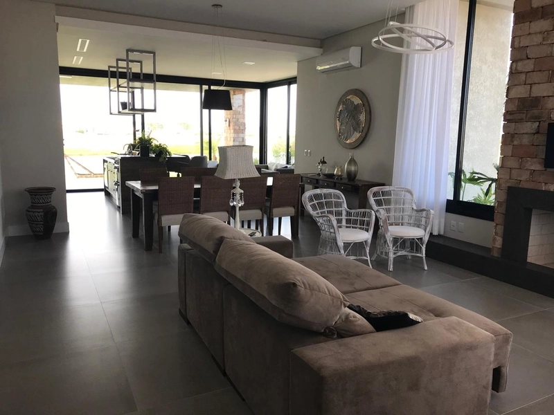 Lindíssima casa alto padrão.: 4ª foto da galeria de imagens do imóvel