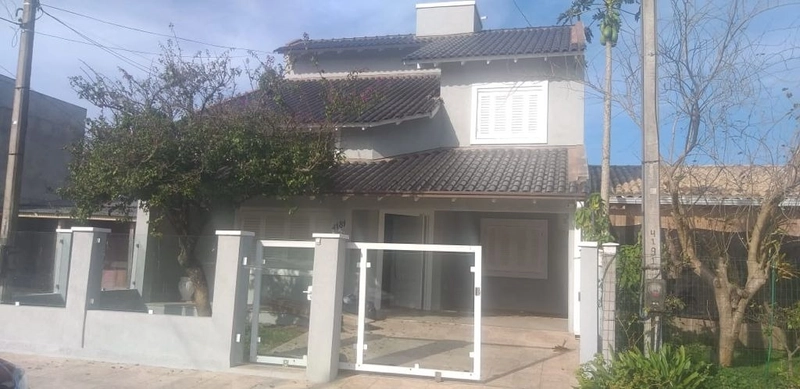 Linda casa para morar o ano todo.: 1ª foto da galeria de imagens do imóvel