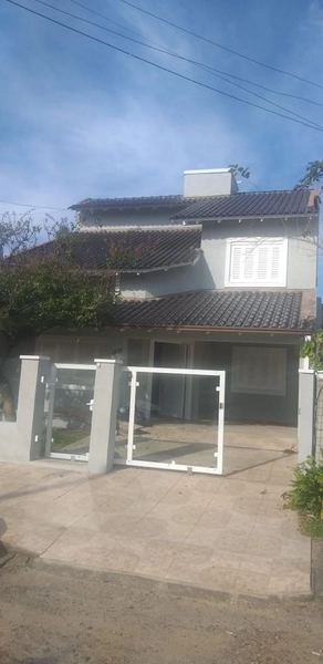 Linda casa para morar o ano todo.: 4ª foto da galeria de imagens do imóvel