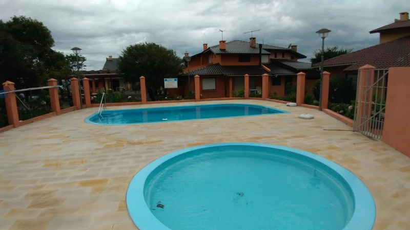 Ótimo sobrado com dormitório na parte inferior.: 26ª foto da galeria de imagens do imóvel