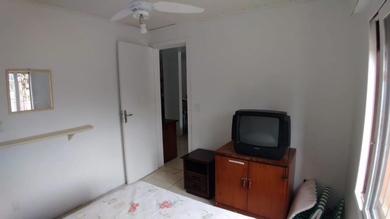 Ótimo sobrado com dormitório na parte inferior.: 14ª foto da galeria de imagens do imóvel