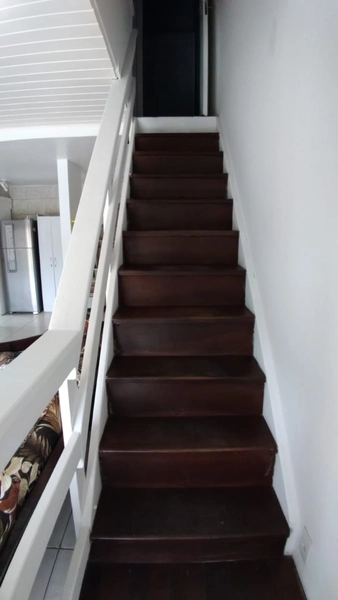 Ótimo sobrado com dormitório na parte inferior.: 17ª foto da galeria de imagens do imóvel