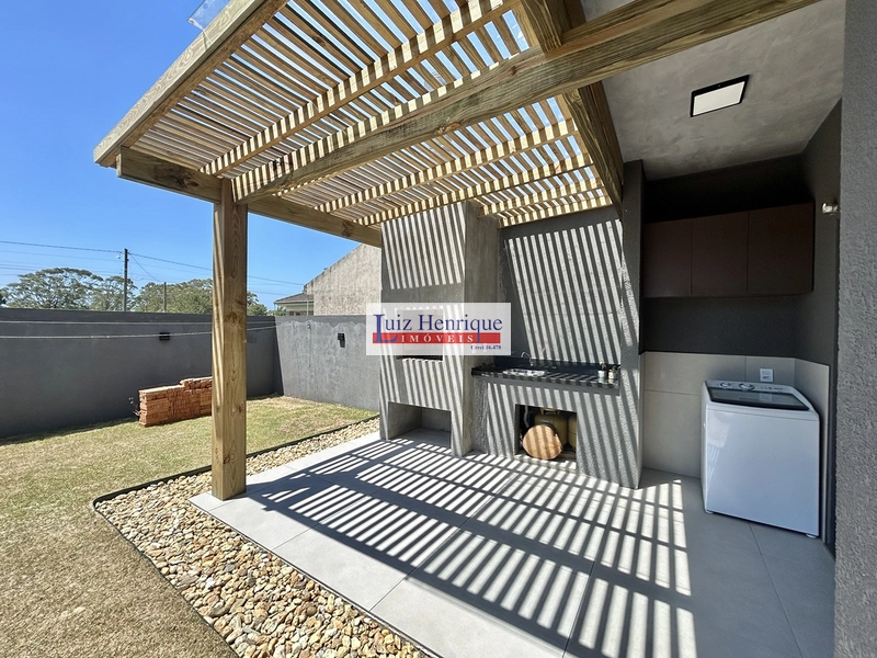Casa Moderna em Capão Novo: 9ª foto da galeria de imagens do imóvel