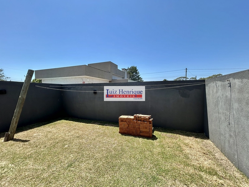 Casa Moderna em Capão Novo: 6ª foto da galeria de imagens do imóvel